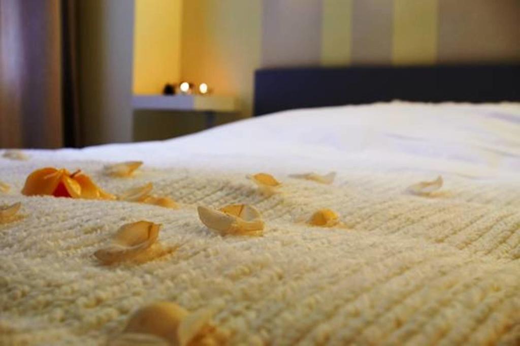 Romantic Apartment On Rynok Square With Air-Conditioning Lviv Værelse billede