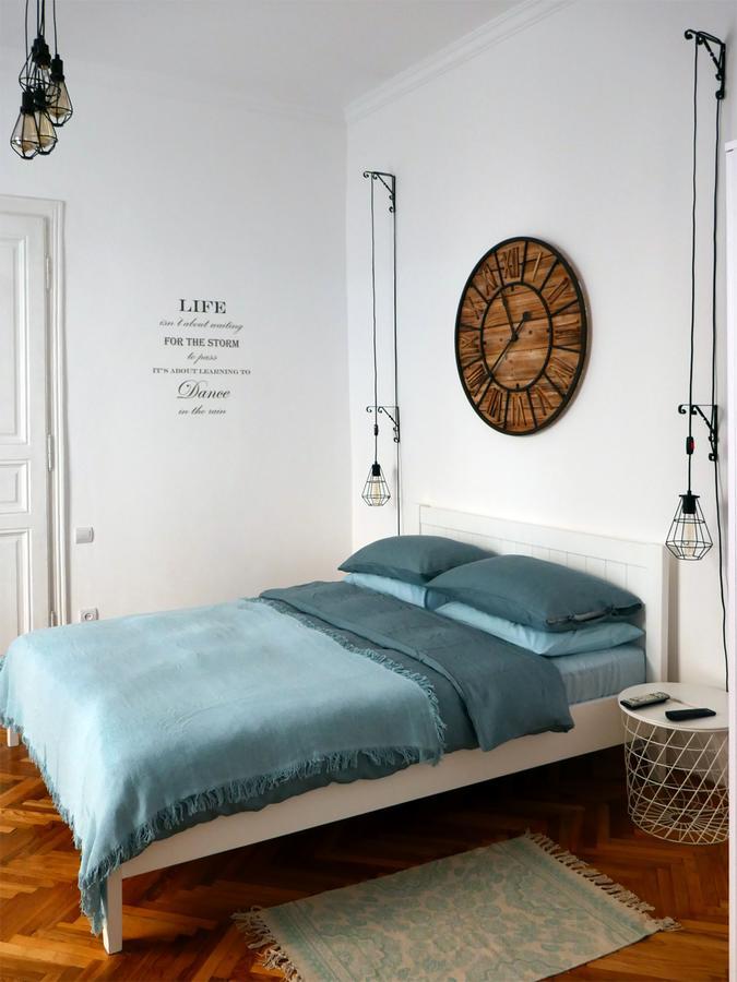 Romantic Apartment On Rynok Square With Air-Conditioning Lviv Eksteriør billede