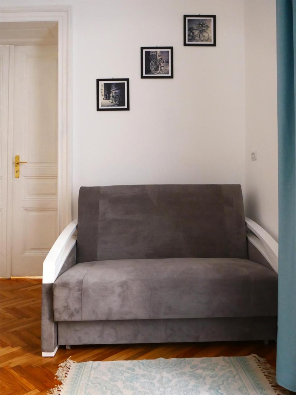 Romantic Apartment On Rynok Square With Air-Conditioning Lviv Eksteriør billede