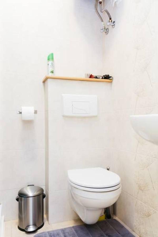 Romantic Apartment On Rynok Square With Air-Conditioning Lviv Værelse billede